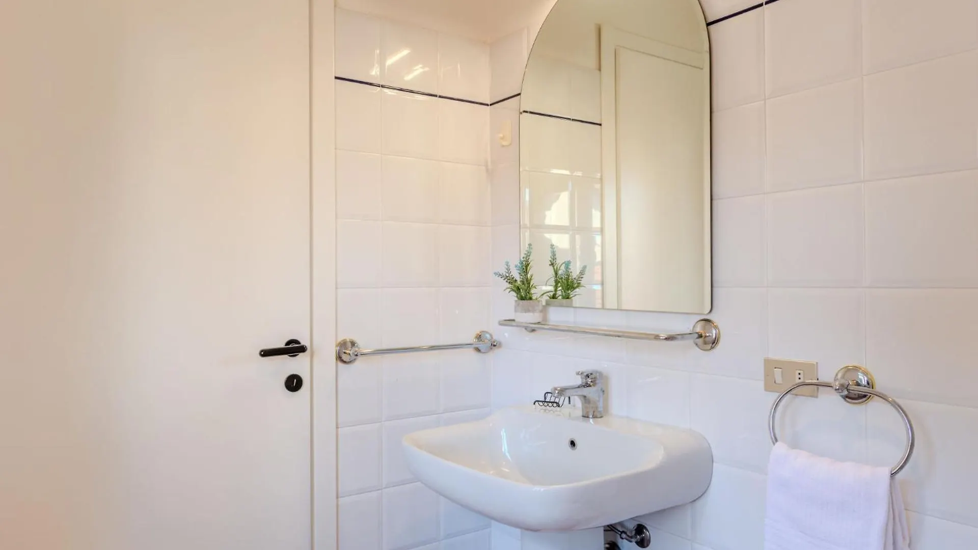 Apartment Trota By Interhome دومازو 0*,  إيطاليا